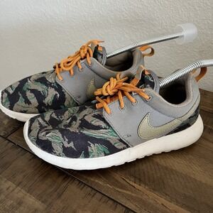 Nike Youth Roshe One Print GS Shoes Youth US 4Y Camo Colorway‎ Used
